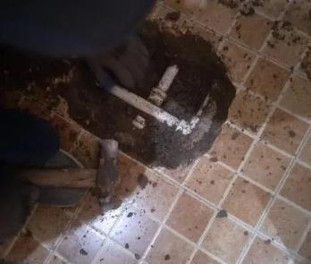 南海卫生间漏水维修公司为您分享下卫生间渗水如何处理及注意事项