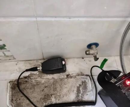 南海屋顶漏水维修公司分享下卫生间漏水的危害及解决方法